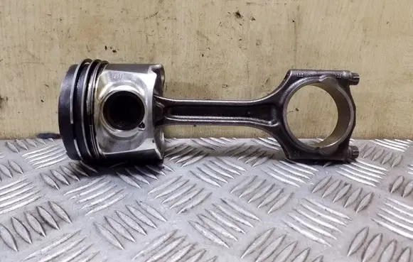 Volvo S60 Piston with connecting rod