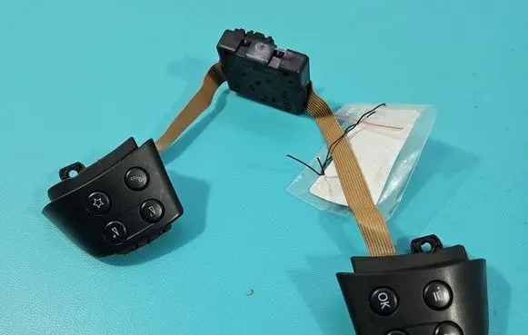 Multifunctional control switch/knob