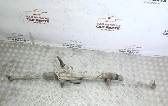 Toyota Corolla Verso E121 Steering rack 