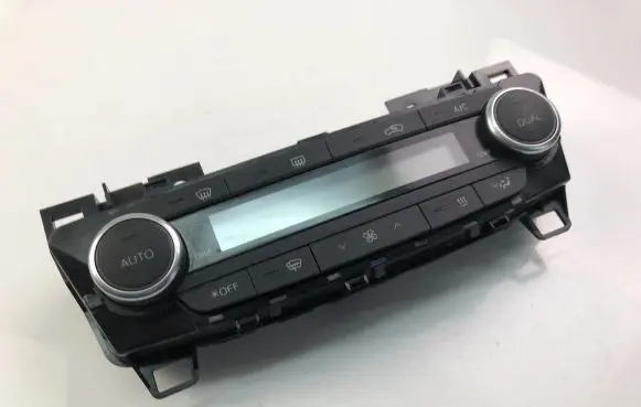 Toyota Avensis T270 Interior fan control switch 5590005610