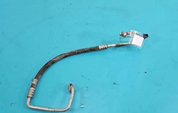 Air conditioning (A/C) pipe/hose