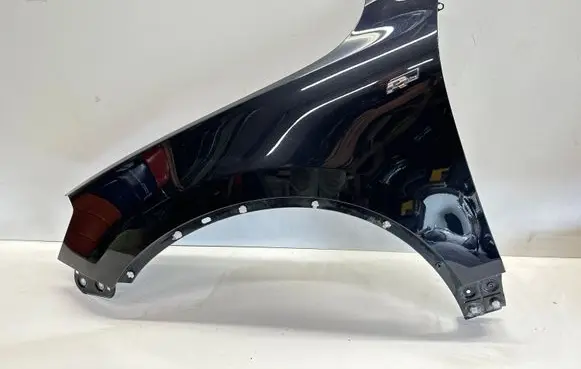 Volkswagen Touareg II Fender 7P6821105D