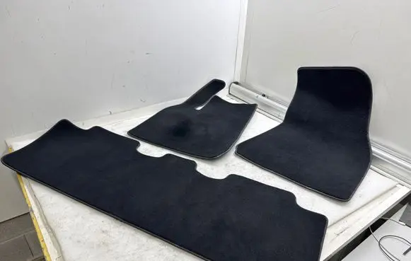 Tesla Model Y Car floor mat set 