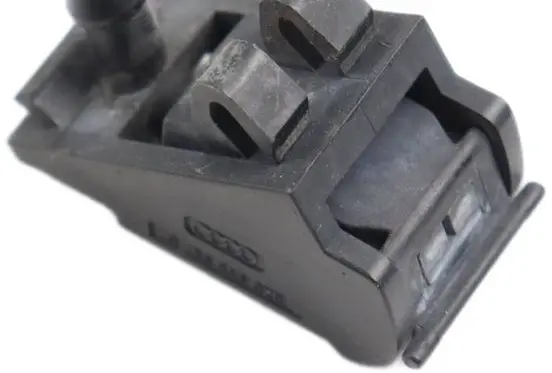 Audi A2 Windshield washer spray nozzle 8Z0955987B