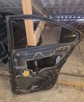 Volvo S60 Rear door 