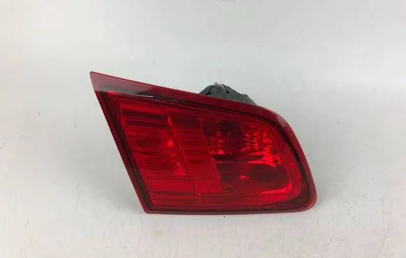 Subaru Legacy Tailgate rear/tail lights 