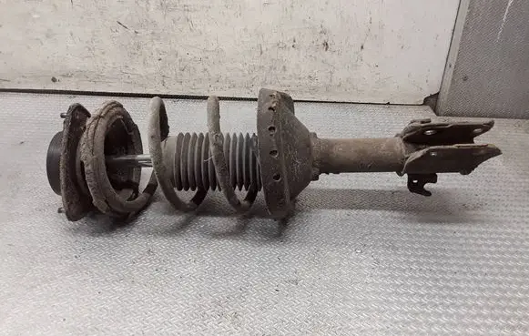 Subaru Forester SH Front shock absorber with coil spring 