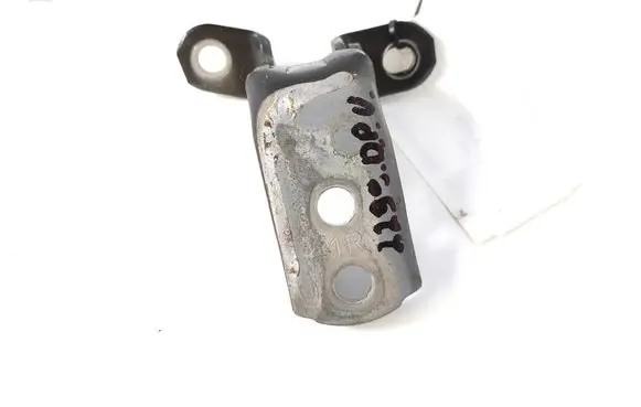 Toyota RAV 4 (XA30) Front door upper hinge 68710-12150