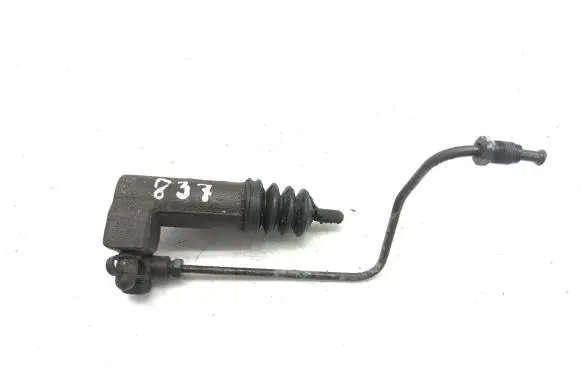 Clutch slave cylinder