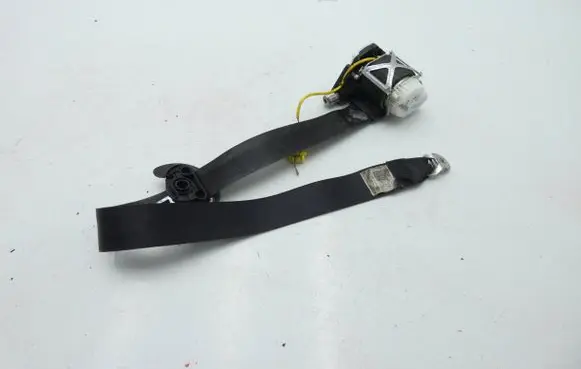 Volkswagen Tiguan Front seatbelt 5N2857706A