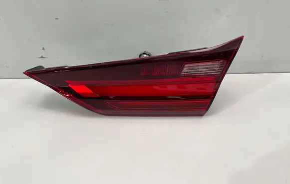 BMW 1 F40 Tailgate rear/tail lights 7450652