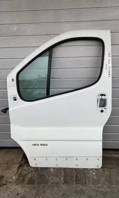 Renault Trafic II (X83) Front door
