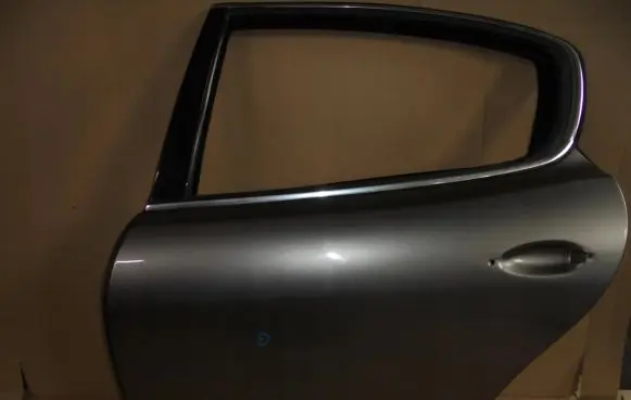 Maserati Quattroporte Rear door