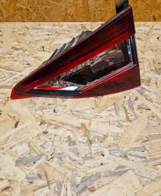 Skoda Superb B8 (3V) Tailgate rear/tail lights 3V9945308 4945308