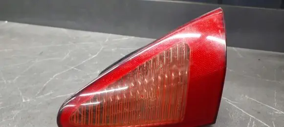 Alfa Romeo 147 Tailgate rear/tail lights 46556346