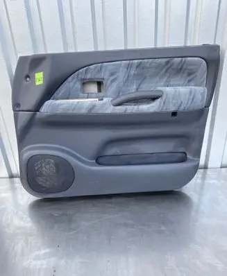 Toyota Land Cruiser (HDJ90) Front door card panel trim 6777760050
