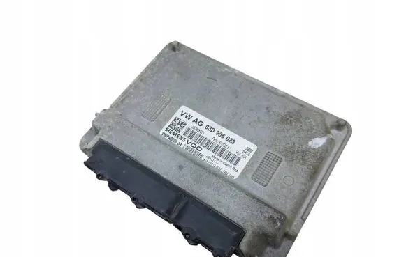 Volkswagen Polo Engine control unit/module 03D906023 5WP4080604