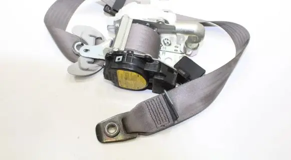 Lexus GS 300 350 430 450H Front seatbelt 7Q2620P
