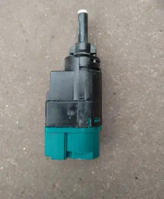 Renault Trafic III (X82) Brake pedal sensor switch 253203383