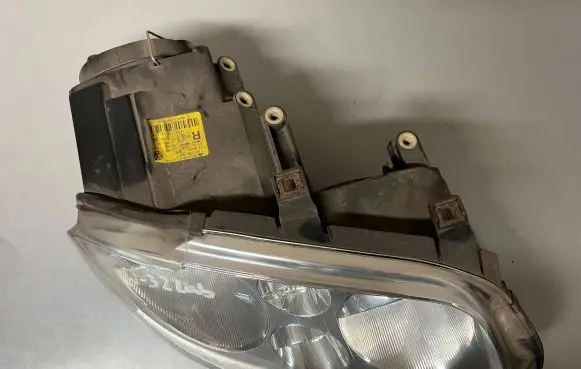 Volkswagen Touran I Headlight/headlamp 1T0941006D 0301205202 1T0941006F