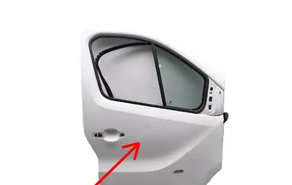 Opel Vivaro Front door 