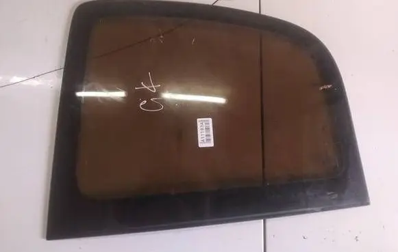 Skoda Roomster (5J) Rear side window AS2