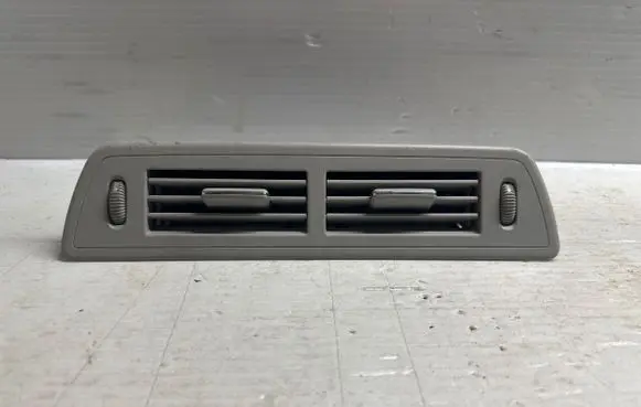 Mercedes-Benz GL X164 Dash center air vent grill A1648301054