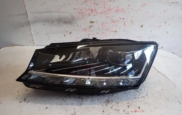Skoda Fabia Mk3 (NJ) Headlight/headlamp 6V1941015F 0301115231