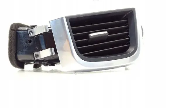 Dashboard side air vent grill/cover trim