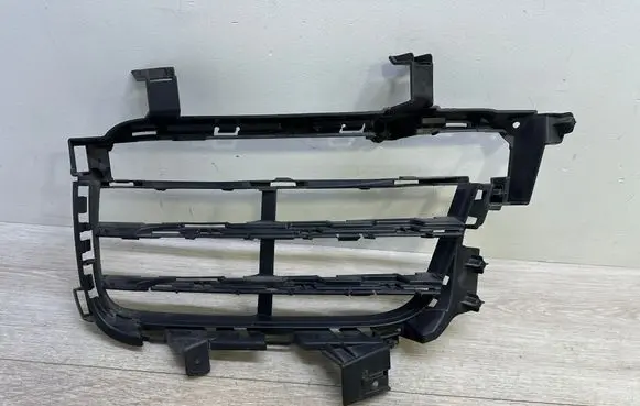 Porsche Cayenne (9Y0 9Y3) Front bumper lower grill 9Y0807682 9Y0807682OK1