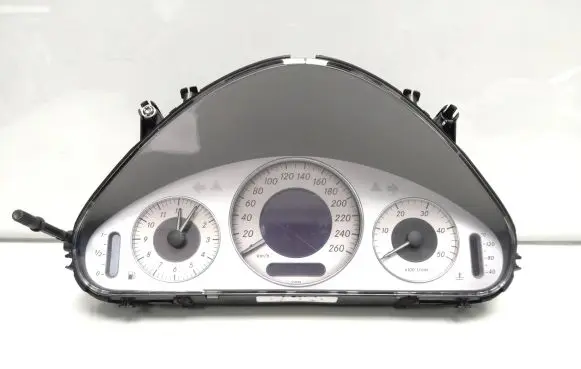 Mercedes-Benz E W211 Speedometer (instrument cluster) A2115403547