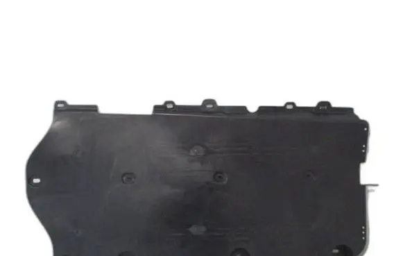 Center/middle under tray cover