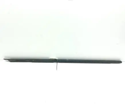 BMW X6M G06 F96 Door glass trim 7446192