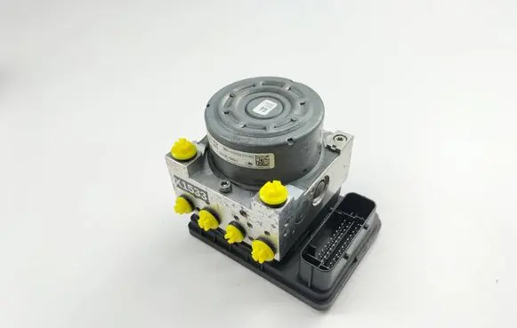 BMW 3 F30 F35 F31 ABS Pump 6868637 10022004504 6868638