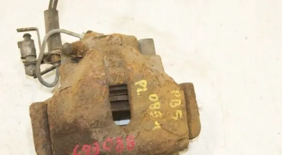 Volkswagen PASSAT B5 Front brake caliper 8E0615123A