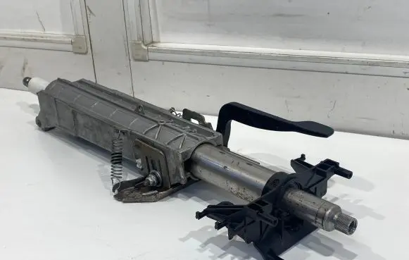 BMW X3 F25 Steering wheel axle 685404505