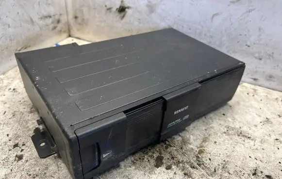 Renault Espace - Grand espace IV CD/DVD changer 8200207100