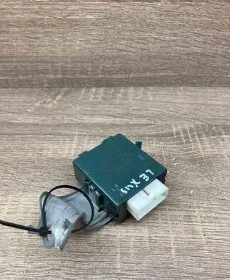 Lexus IS 220D-250-350 Door control unit/module 8597053030 0515004060