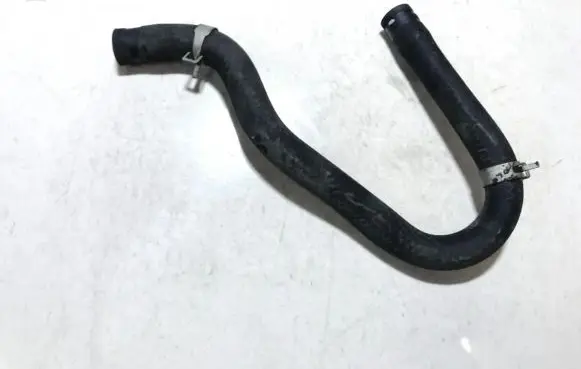 Nissan X-Trail T30 Engine coolant pipe/hose