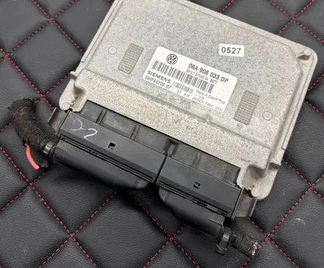 Volkswagen New Beetle Engine control unit/module 06A906033DP 5WP4470007