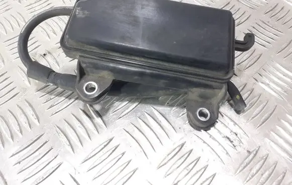Mazda CX-7 Vacuum air tank R2AX20339