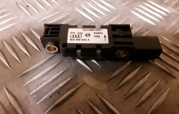 Audi A4 S4 B6 8E 8H Airbag deployment crash/impact sensor 8E0959643A