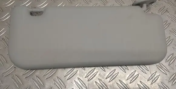Toyota Yaris Sun visor