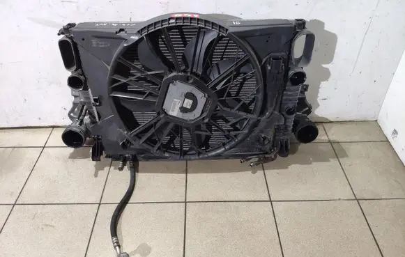 Mercedes-Benz CLS C219 Radiator set A2115001693 A2115050555
