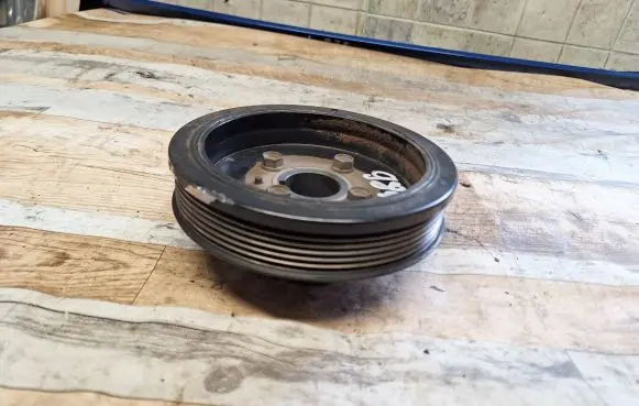 Opel Zafira B Crankshaft pulley