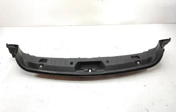 BMW 5 GT F07 Tailgate/boot lid lock trim 9139171