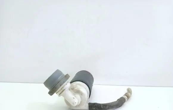 Toyota Corolla Verso AR10 Windscreen/windshield washer pump