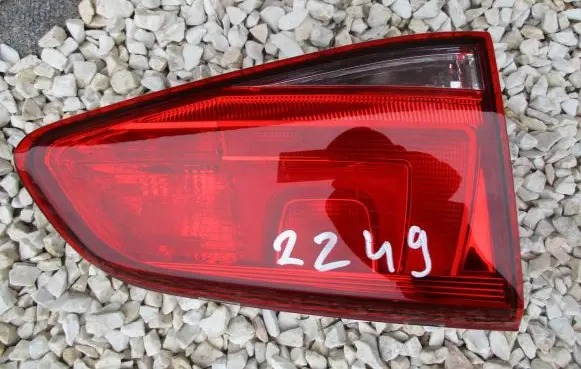 Volkswagen Golf VII Tailgate rear/tail lights