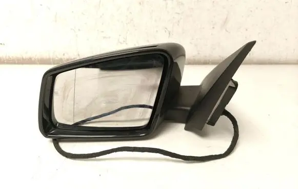 Mercedes-Benz A W176 Front door electric wing mirror A1768100116