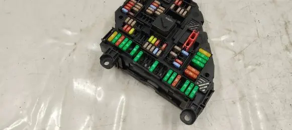 BMW M5 Fuse module 9264923
